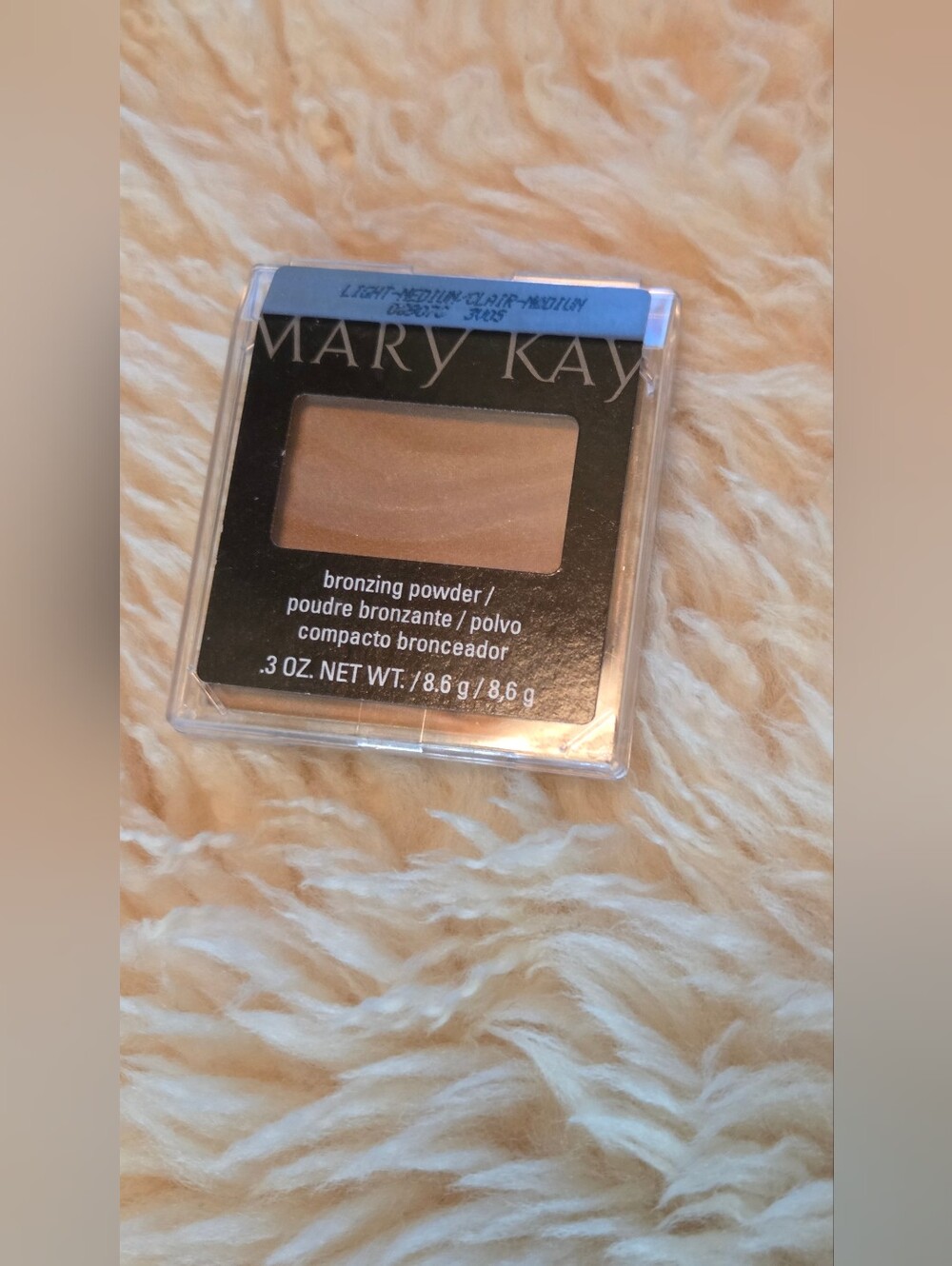 NIB Mary Kay Light-Medium Bronzing Powder - Warm Tan .3.oz.NET.WT/8.6g.